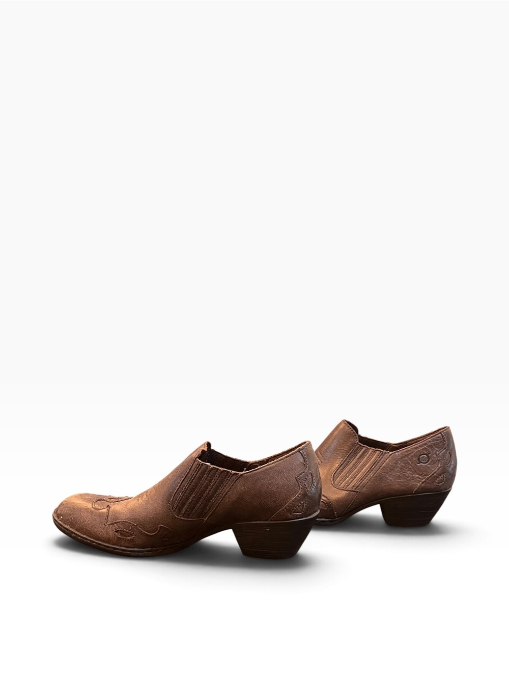 Born Amibeth Distressed Brown Leather Western Slip On Ankle Booties Shooties